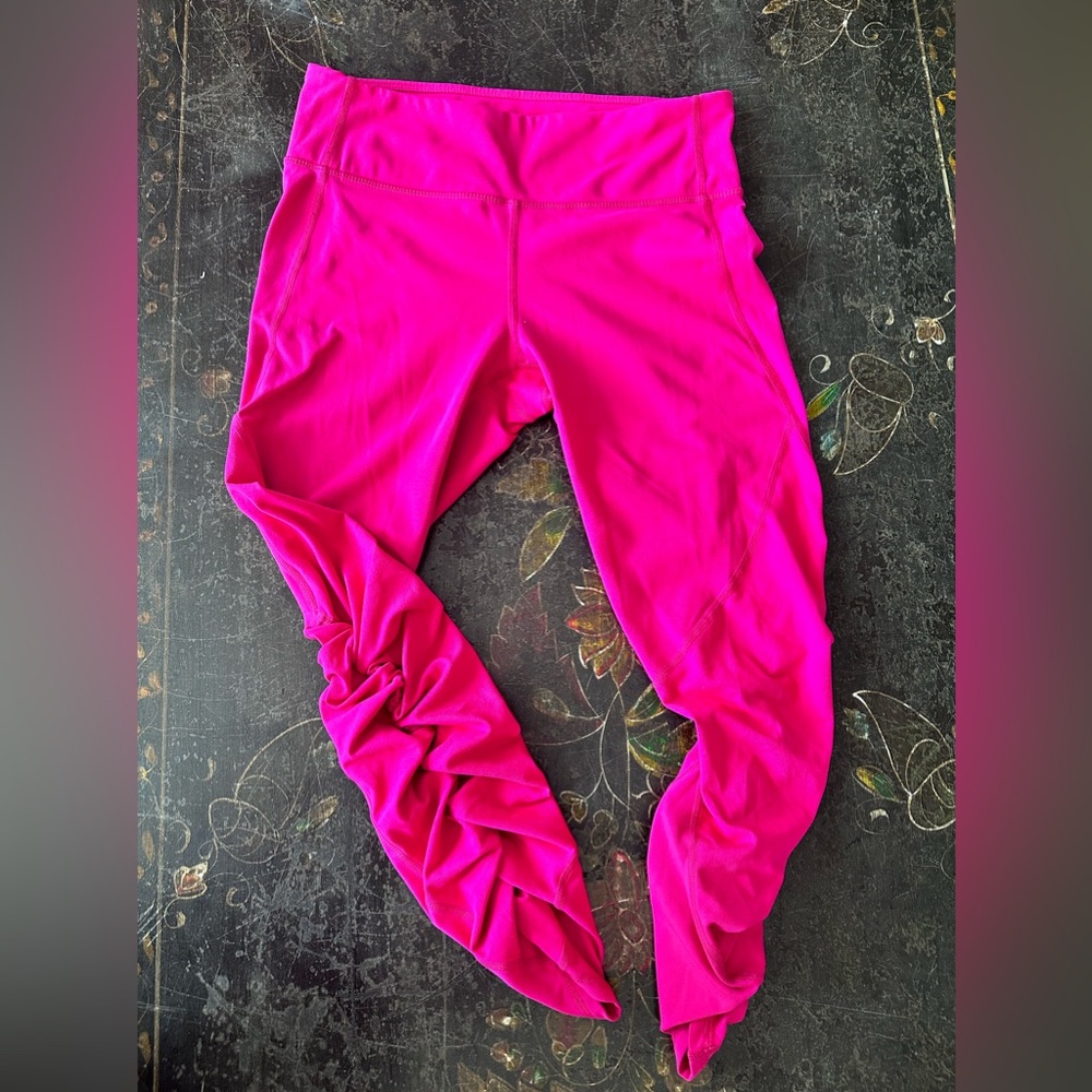 EUC Fabletics Small PureLuxe Ruched 7/8 Legging In Hot Pink Color
